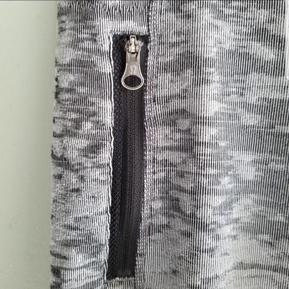 Lululemon leggings - Picture 12 of 12